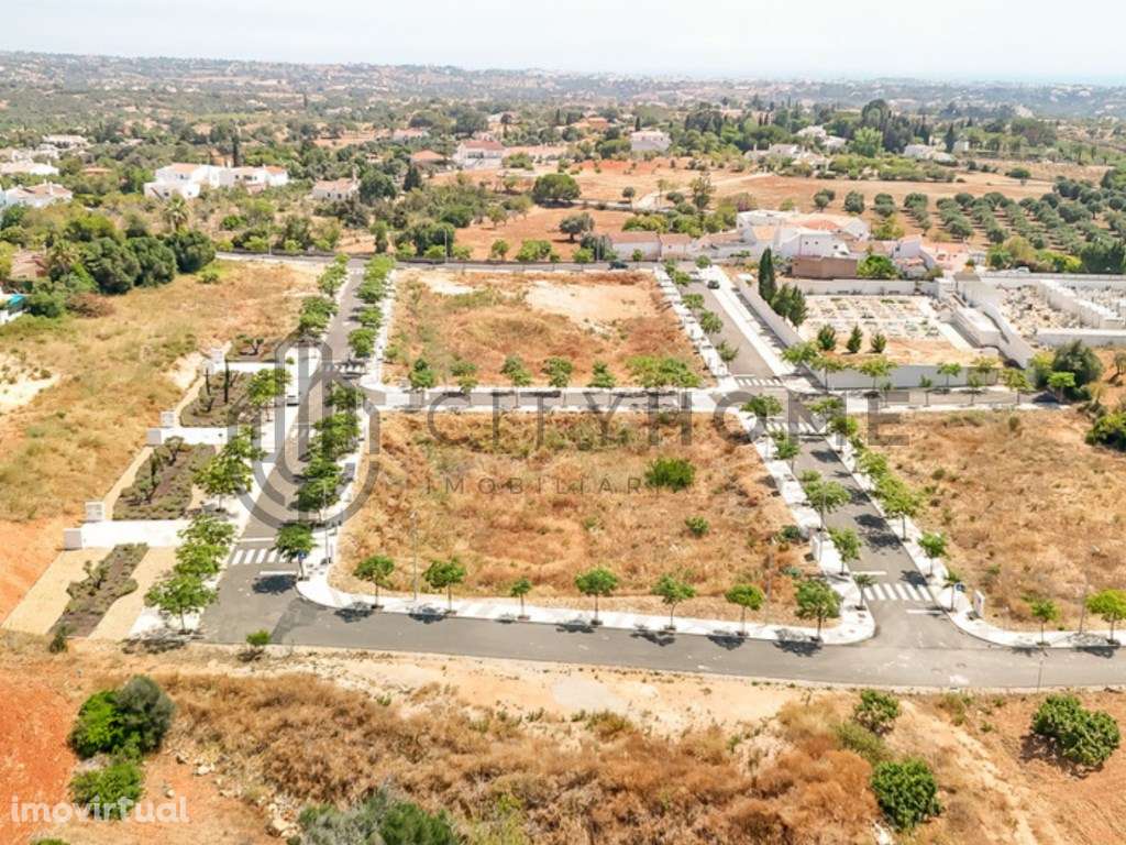 Terreno Urbano para construção de 440m2 na quinta dos Alamos / GUIA - Grande imagem: 3/20