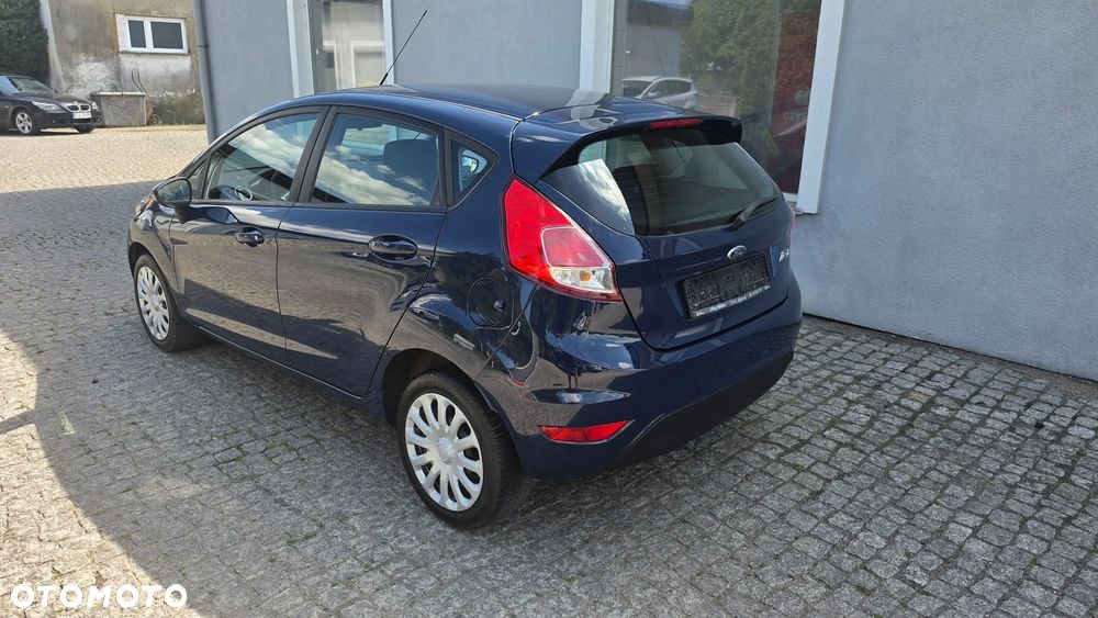 Ford Fiesta 1.25 Celebration - 17