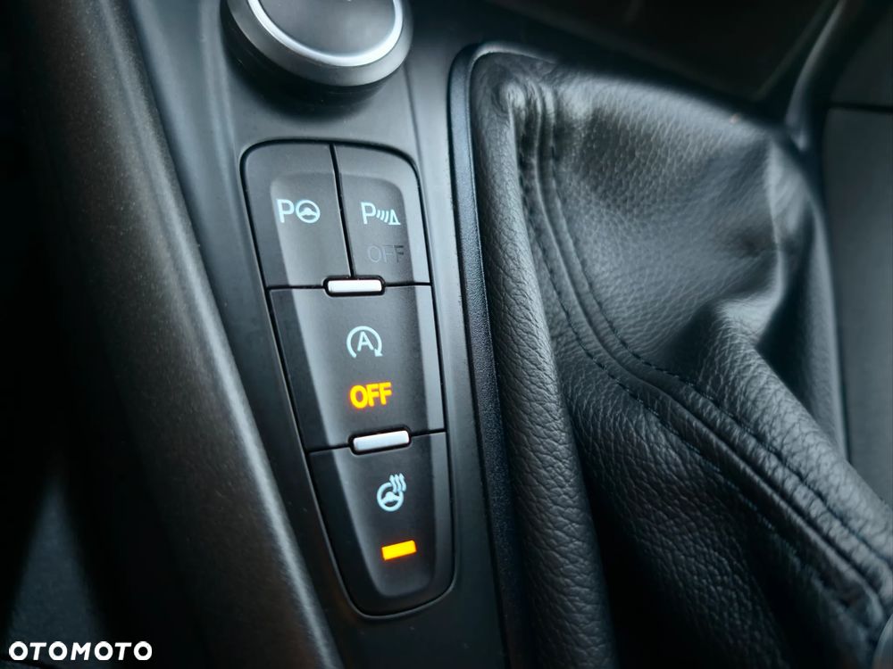 Ford Focus 1.0 EcoBoost ST-Line - 33