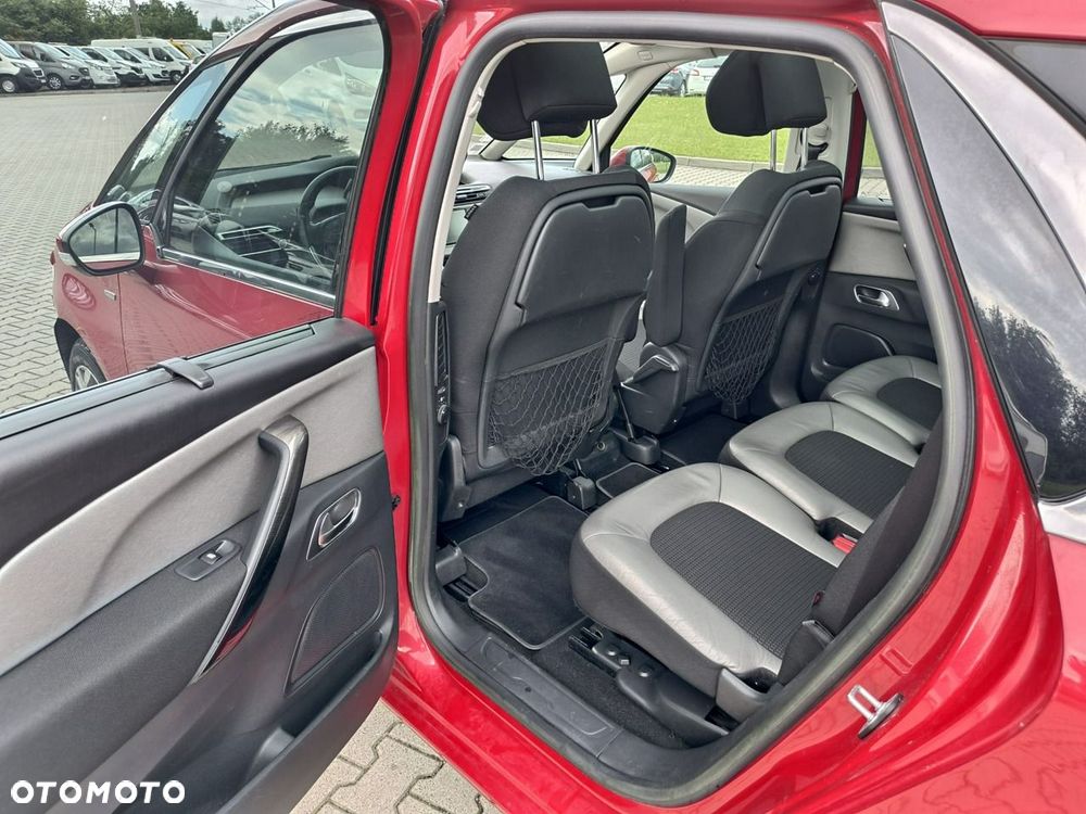 Citroën C4 Picasso - 16