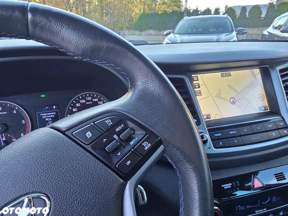 Hyundai Tucson 1.7 CRDI BlueDrive Style 2WD - 19