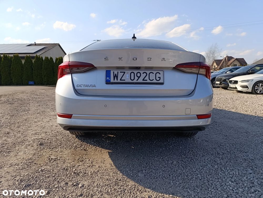 Skoda Octavia 2.0 TDI Ambition - 11