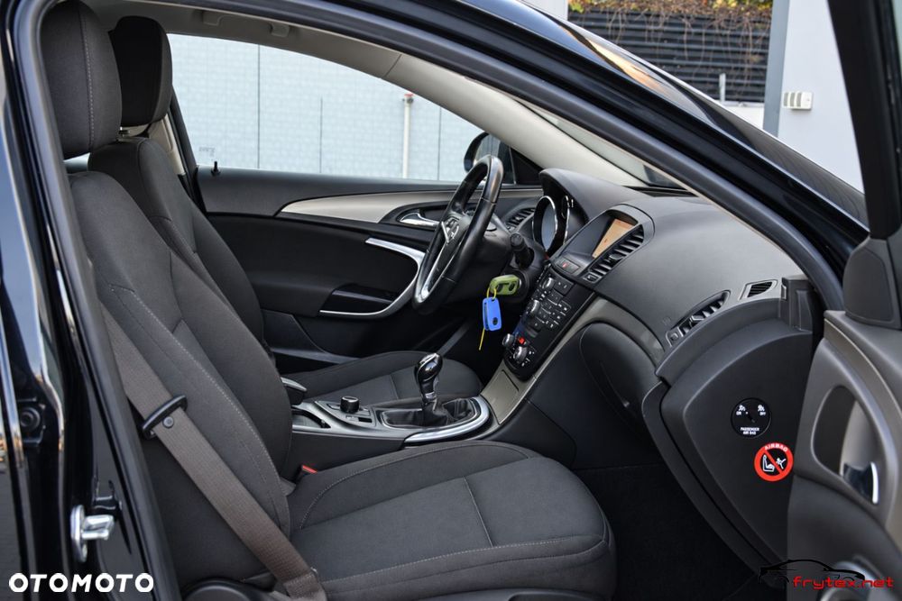 Opel Insignia - 24