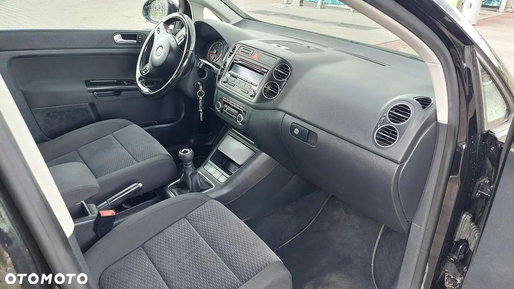 Volkswagen Golf Plus - 10