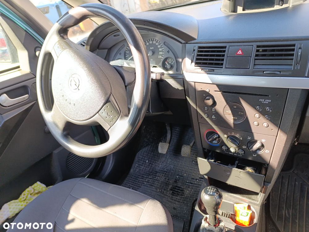 Opel Meriva - 9