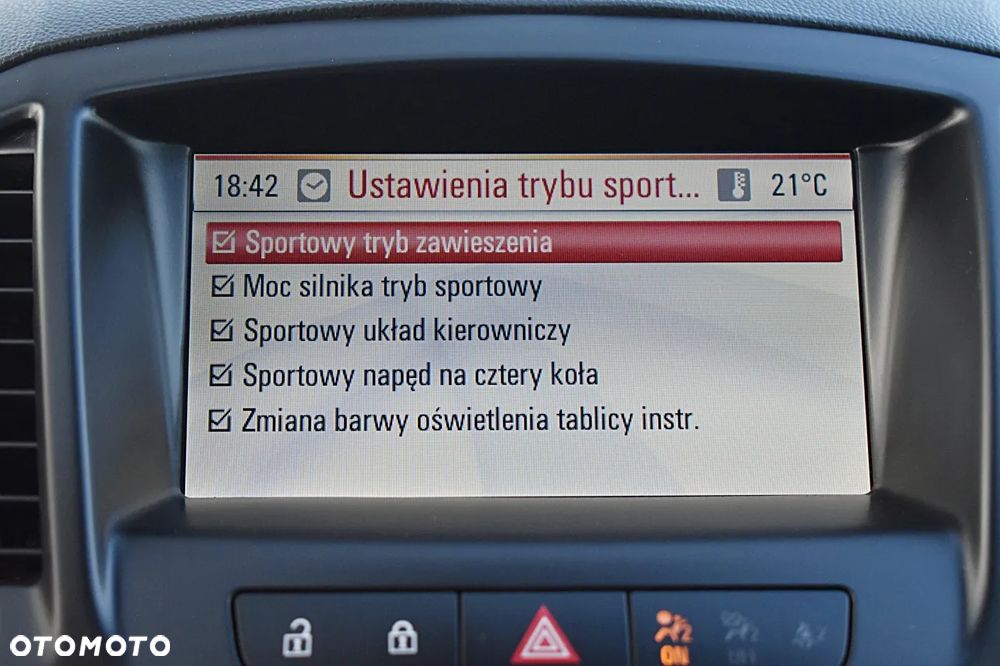 Opel Insignia 2.0 T Cosmo 4x4 S&S - 28