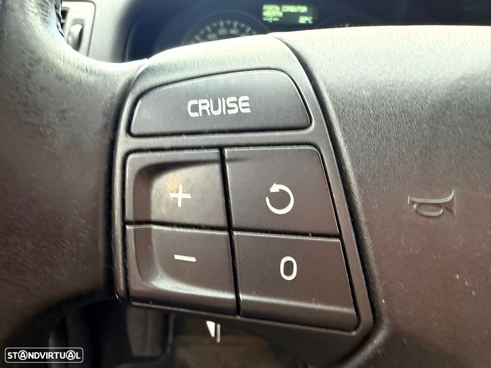 Volvo V50 1.6 D R-Design - 14