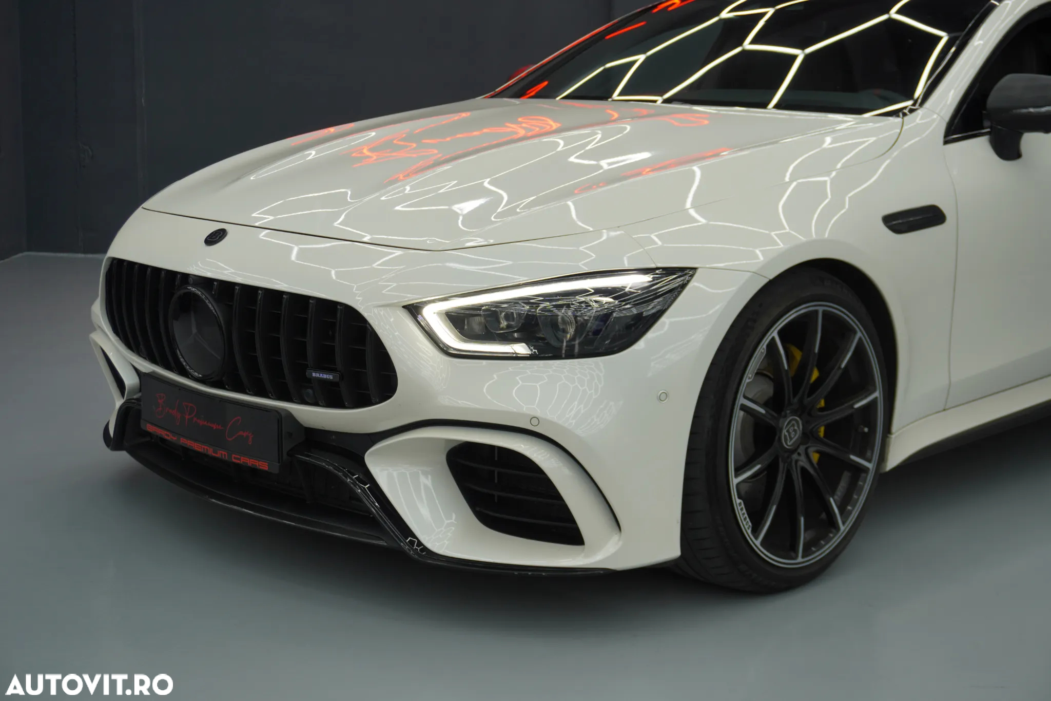 Mercedes-Benz AMG GT-S 63 4MATIC+ - 3