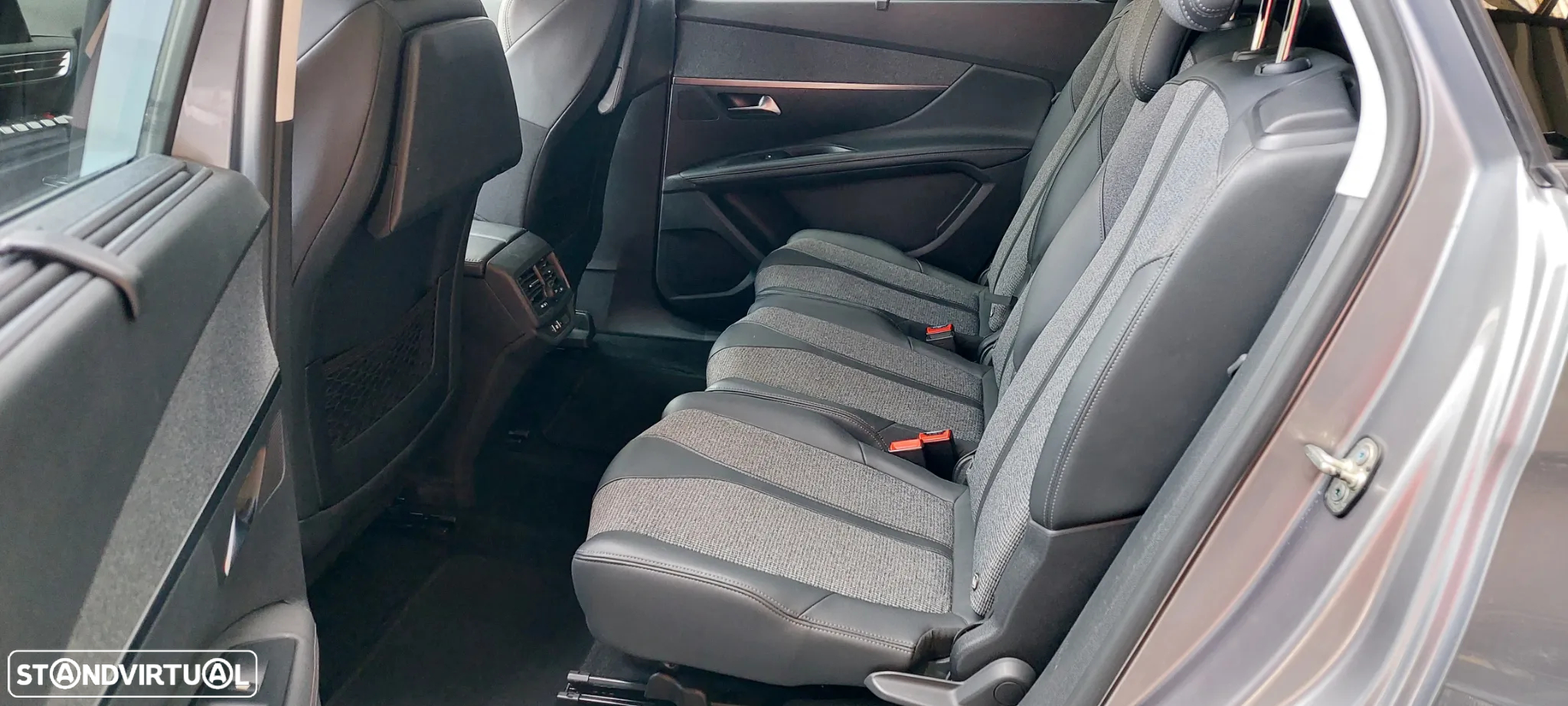 Peugeot 5008 1.5 BlueHDi Allure EAT8 - 10