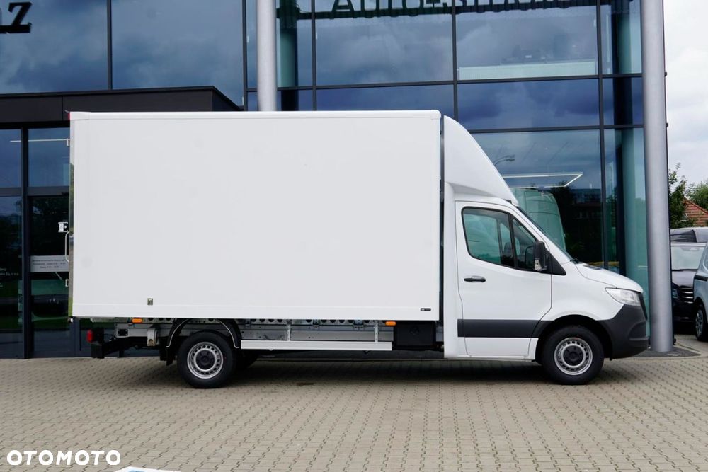 Mercedes-Benz Sprinter - 8