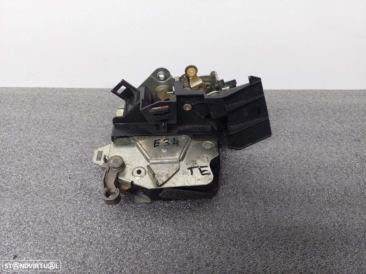 Fecho Porta Tras Esq Bmw 5 (E34) - 1