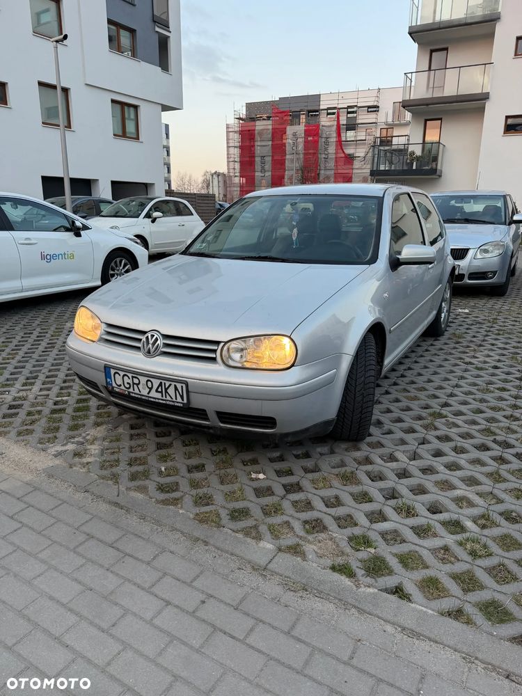 Volkswagen Golf 1.9 TDI Basis - 1