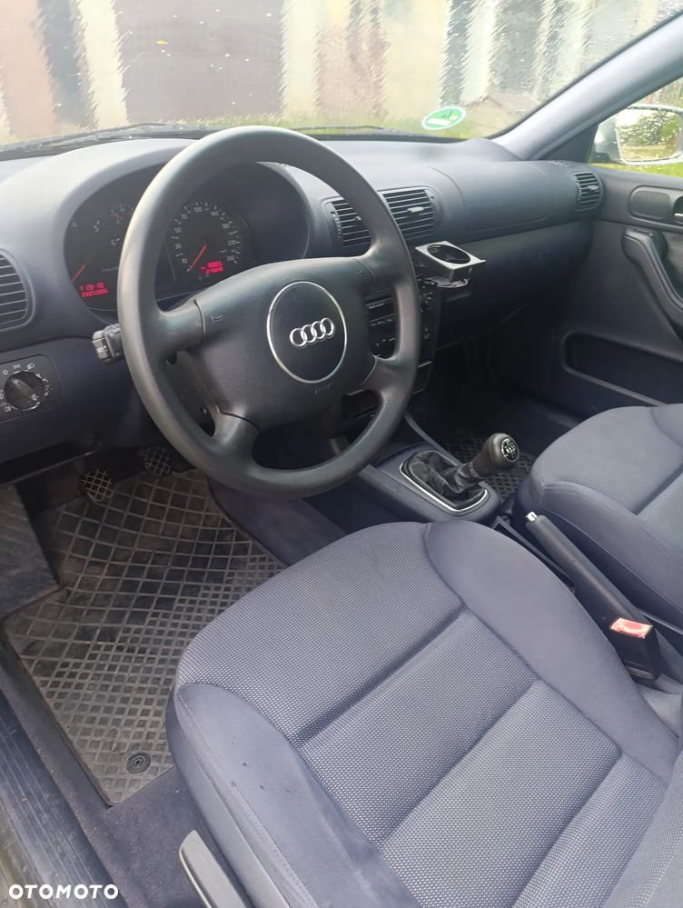 Audi A3 Sportback 1.6 Ambition - 9