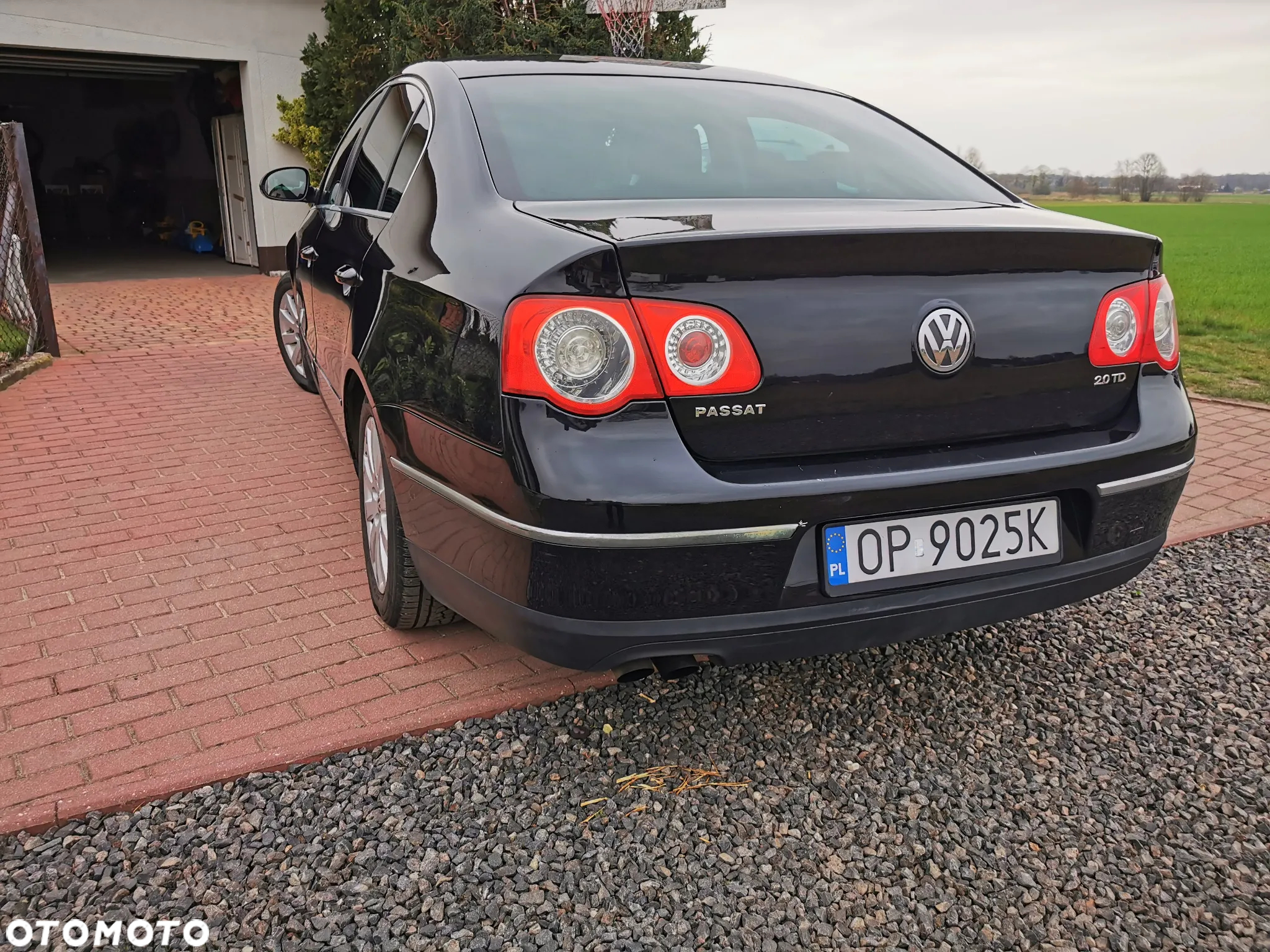 Volkswagen Passat 2.0 TDI Comfortline DSG - 4