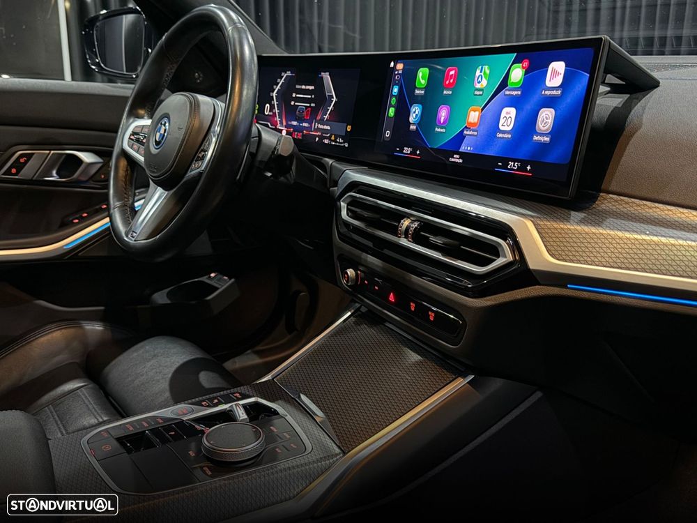 BMW 330 e Touring Pack Desportivo M Pro Auto - 45