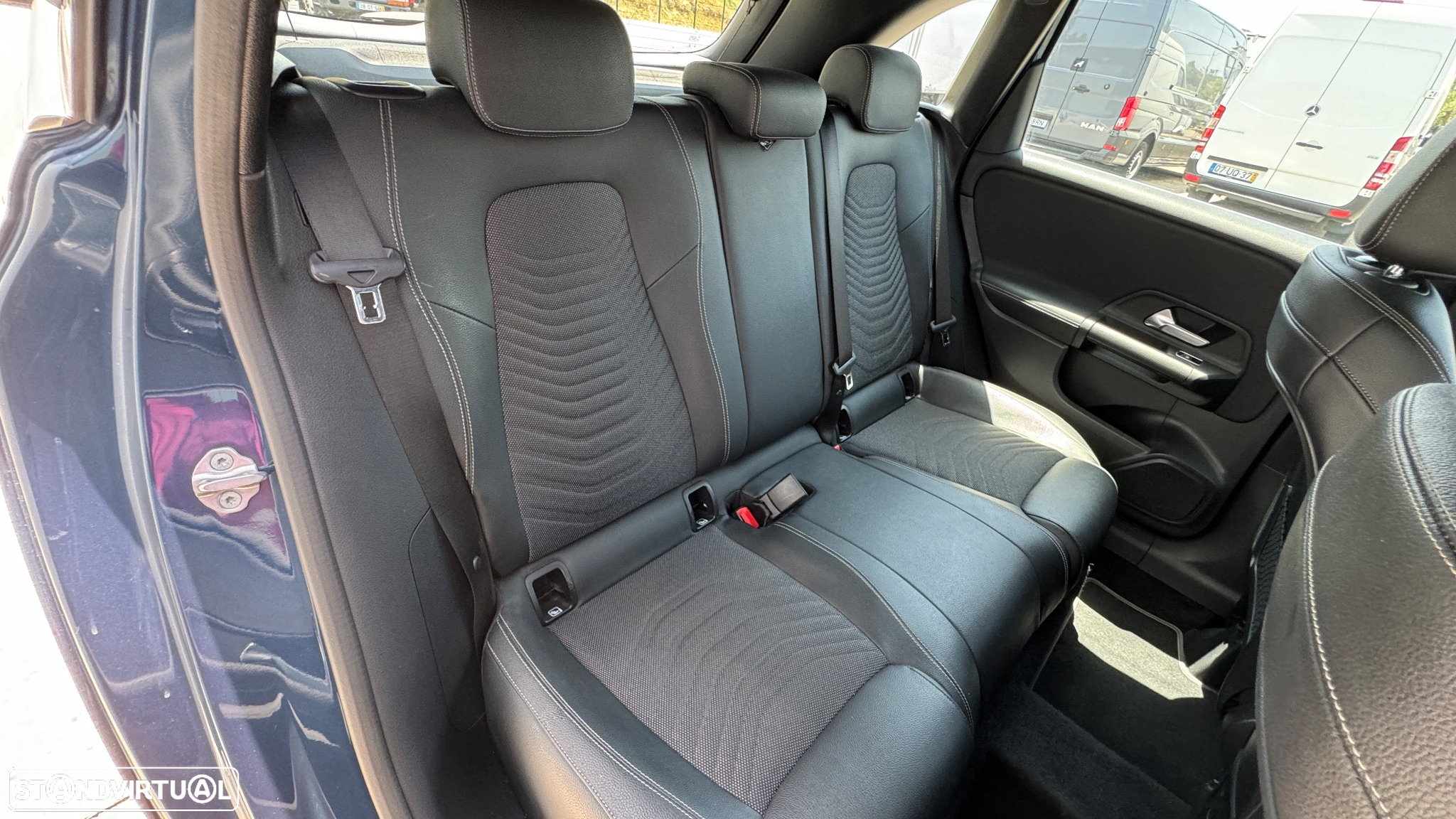 Mercedes-Benz B 250 e Style Plus - 28