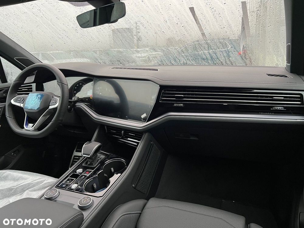 Volkswagen Touareg - 8