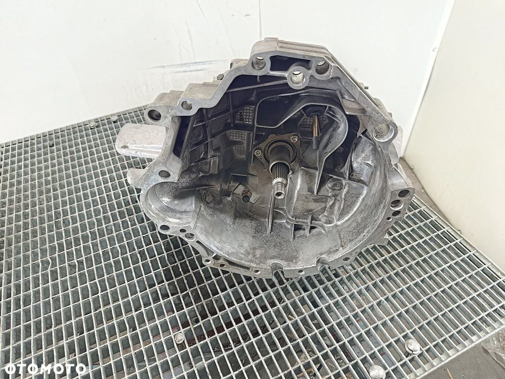 SKRZYNIA BIEGÓW MANUALNA 5 VW PASSAT B5 FL GGF 2.0 20V - 1