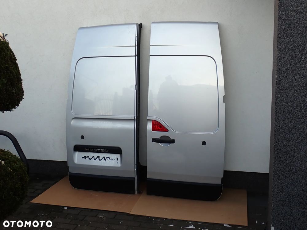Master 3,4 Movano NV400 Drzwi Tylne Srebrne - 3