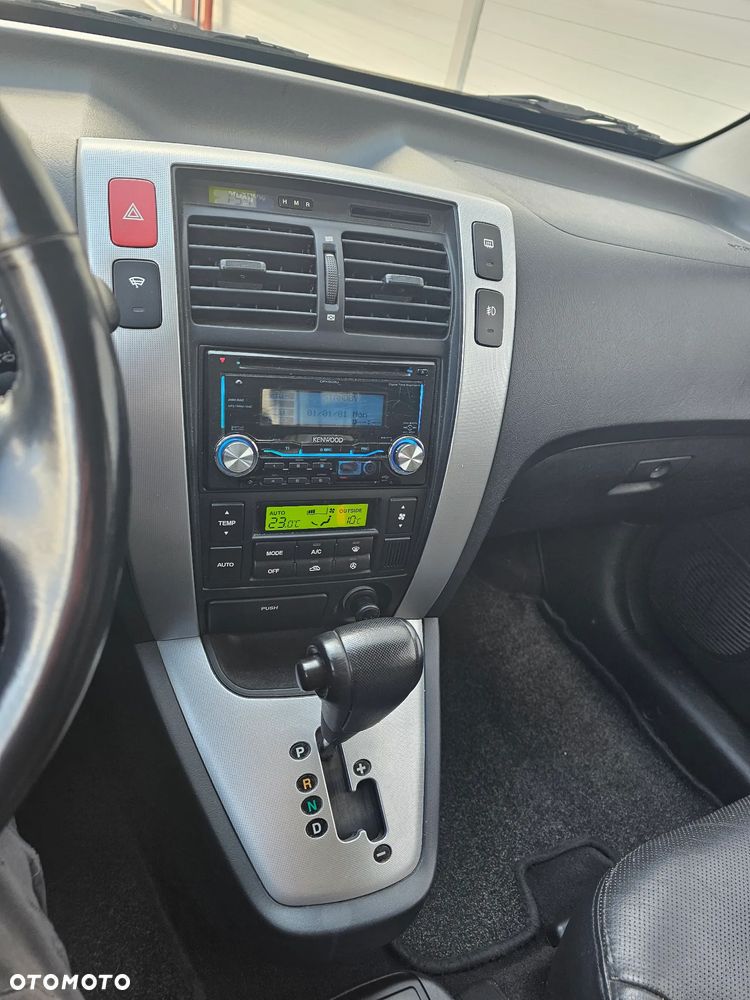Hyundai Tucson 2.0 CRDi VGT 2WD Automatik GLS - 25