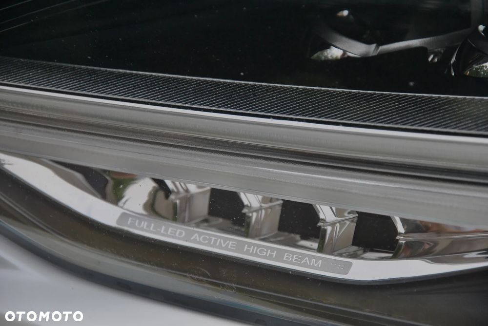 Volvo V90 Cross Country D5 SCR AWD Pro - 22