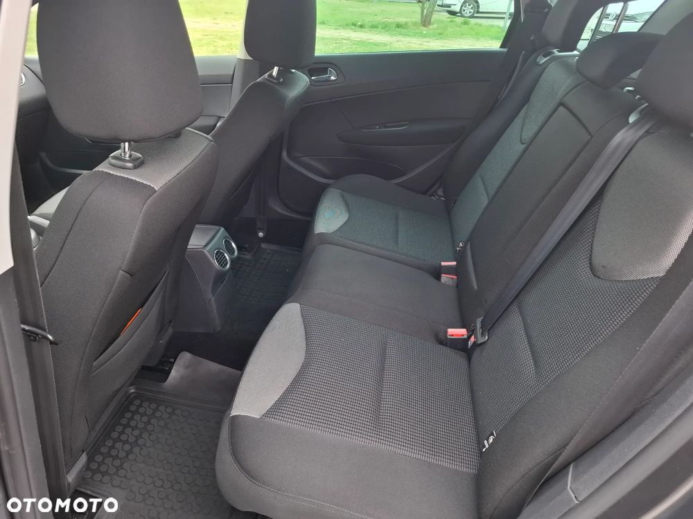 Peugeot 308 1.6 HDi Premium - 16