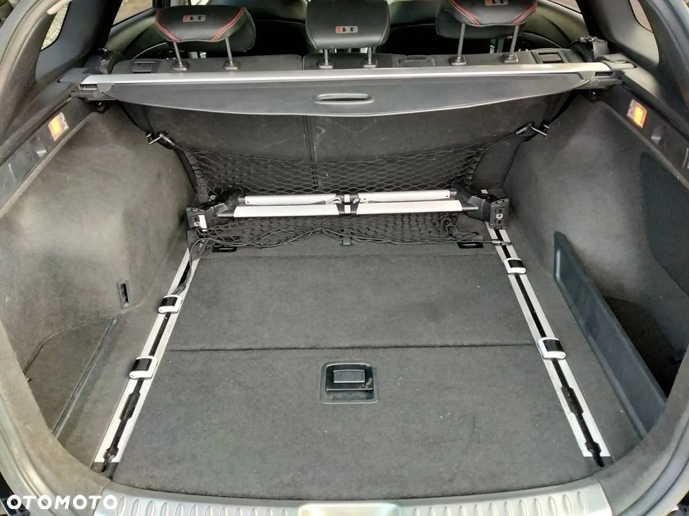 Hyundai i40 1.6 CRDi Premium DCT - 24