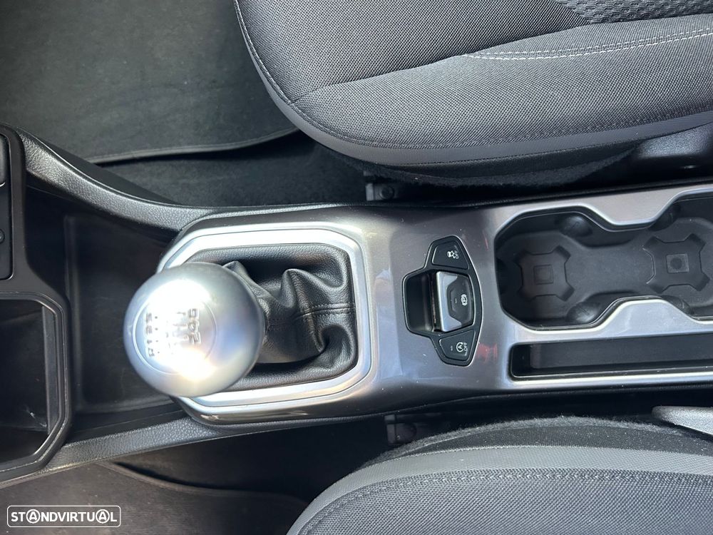 Jeep Renegade 1.0 T Limited - 30