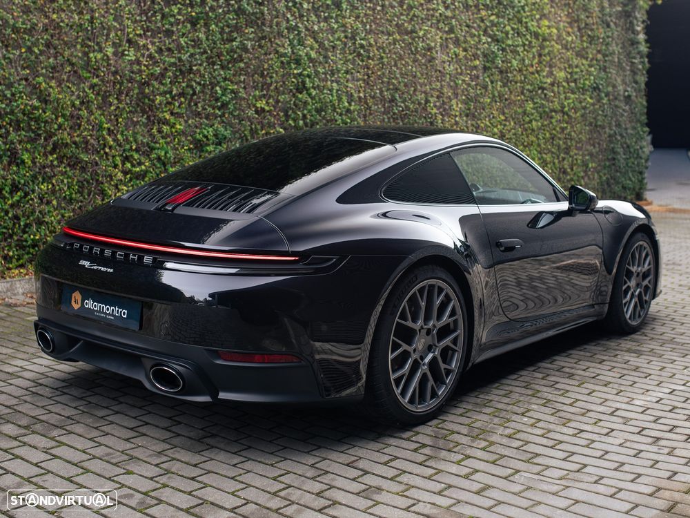 Porsche 911 (992) - 13