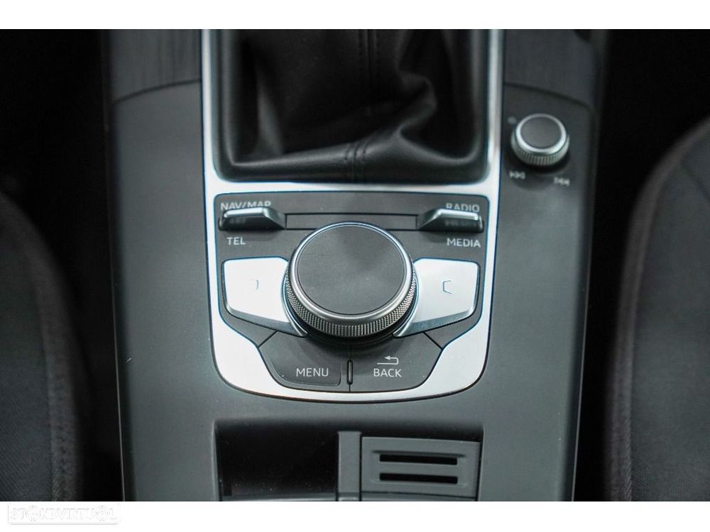 Audi A3 Sportback 30 TFSI - 27
