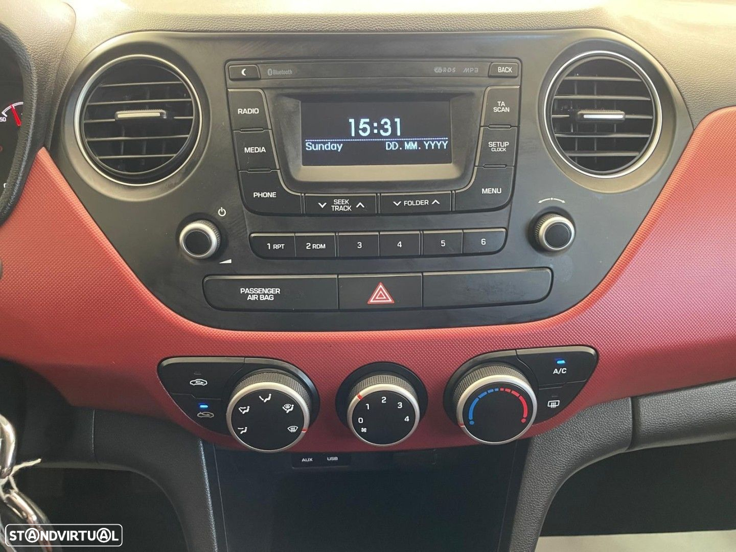 Hyundai i10 1.0 Urban - 33