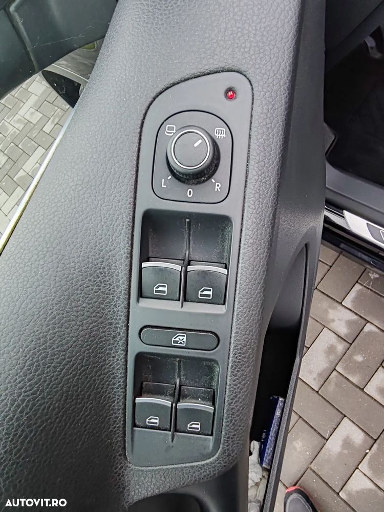 Volkswagen Tiguan 2.0 TDI SCR 4MOTION BlueMotion Technology DSG Lounge Sport & Style - 13