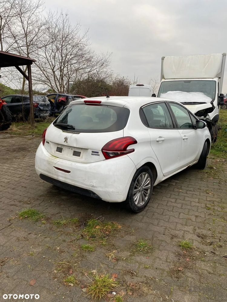 Peugeot 208 1.6 BlueHDi Active - 7