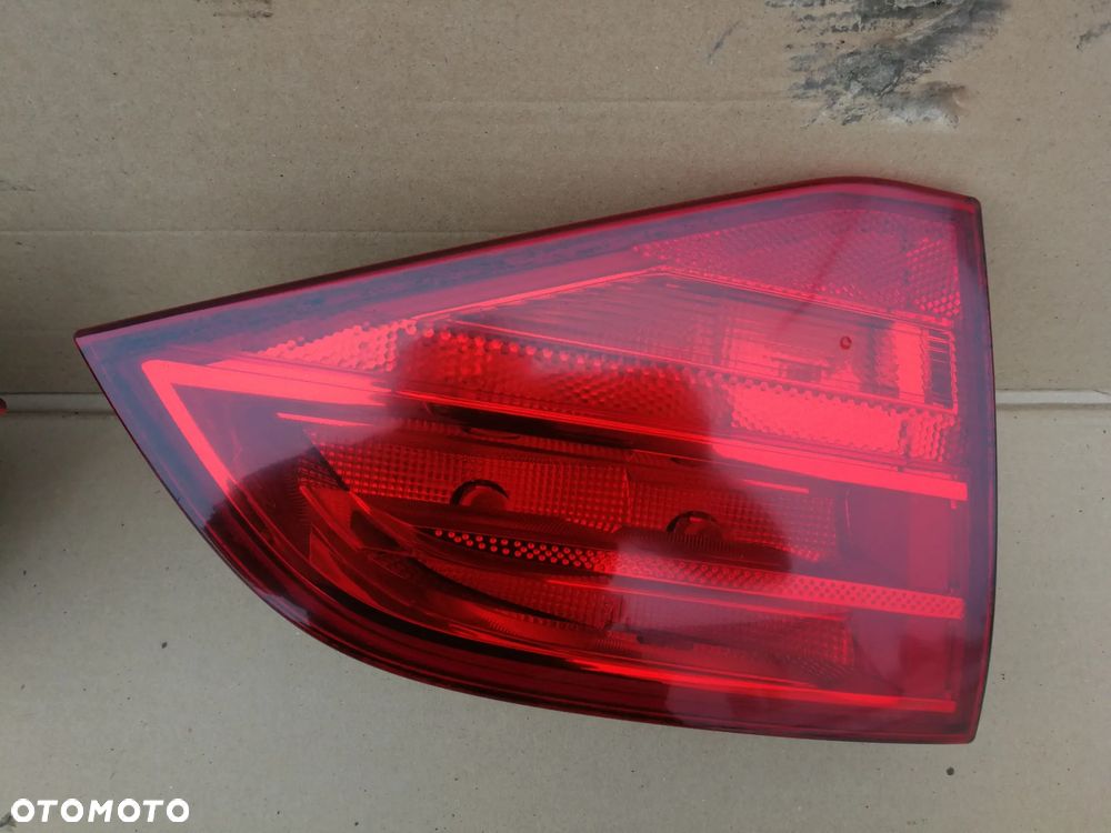 Audi A4 B8 kombi lampa tył prawa w klapę - 2