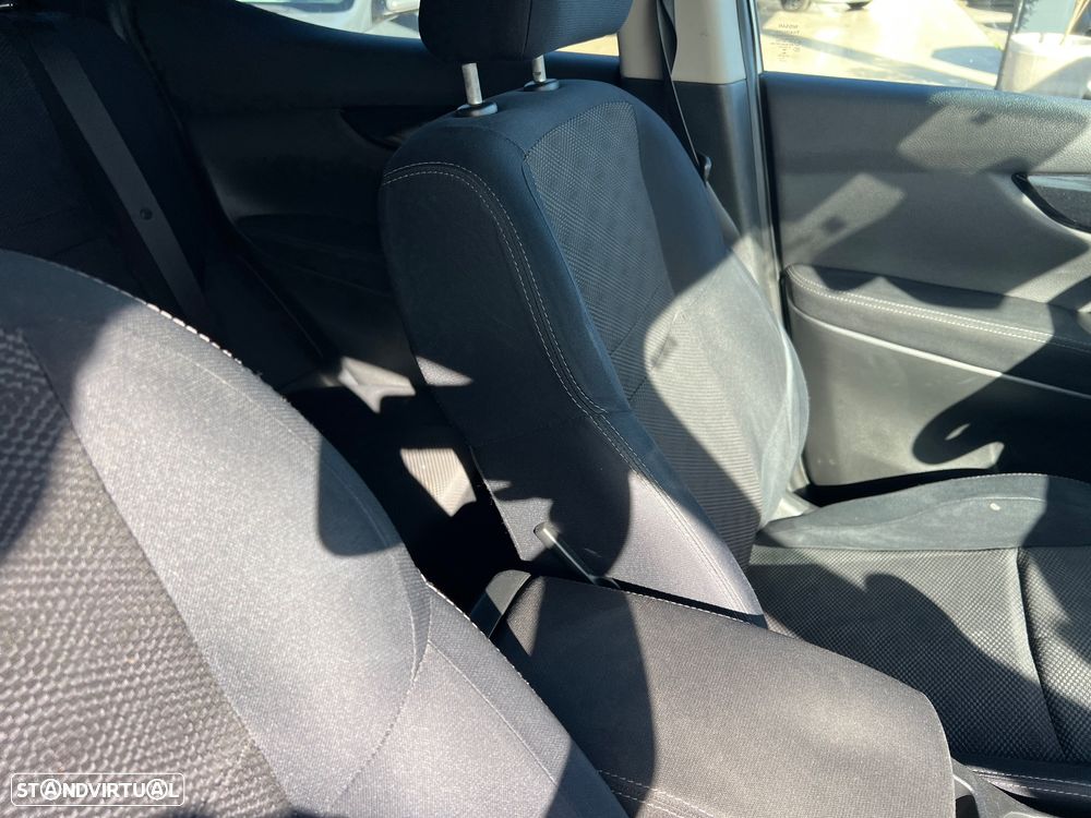 Nissan Qashqai 1.5 dCi Tekna Premium - 19