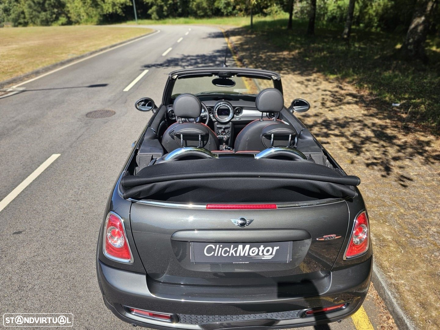 MINI Cabrio John Cooper Works - 38
