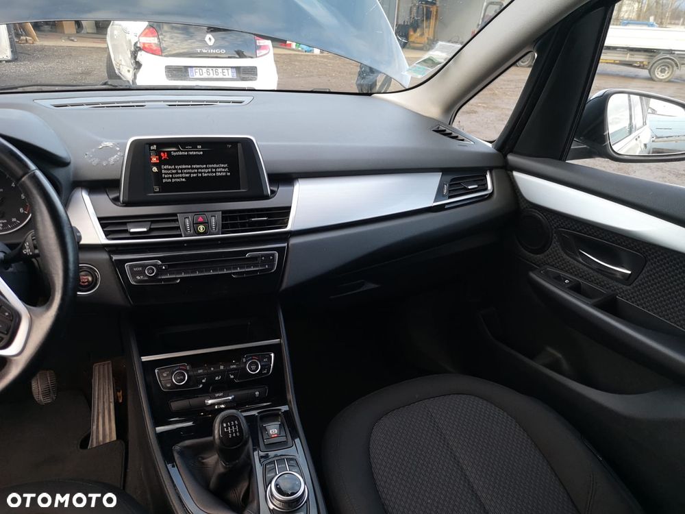 BMW Seria 2 218d Sport Line - 22