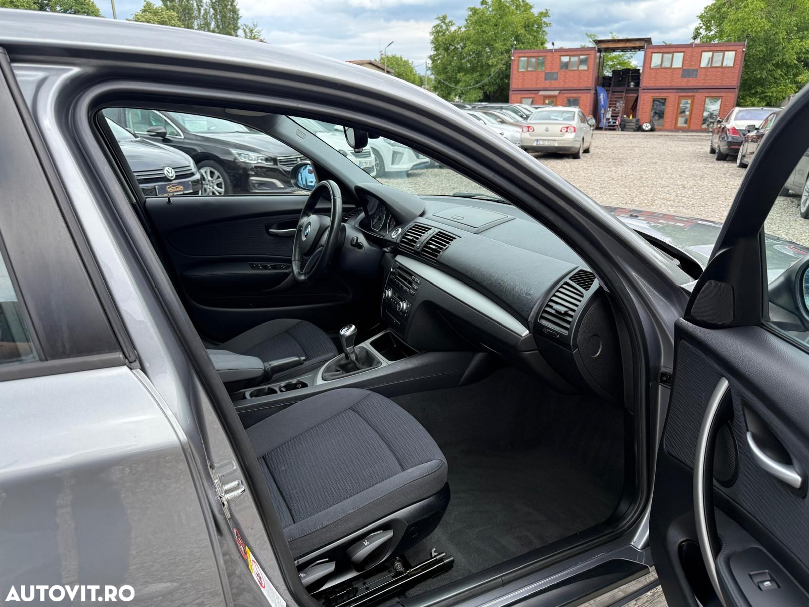 BMW Seria 1 116i - 6