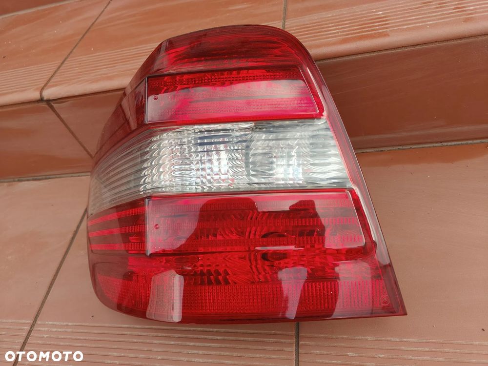 MERCEDES ML W164 Lampa Tylna Jasna Lewa Prawa Tył 05-08 - 7