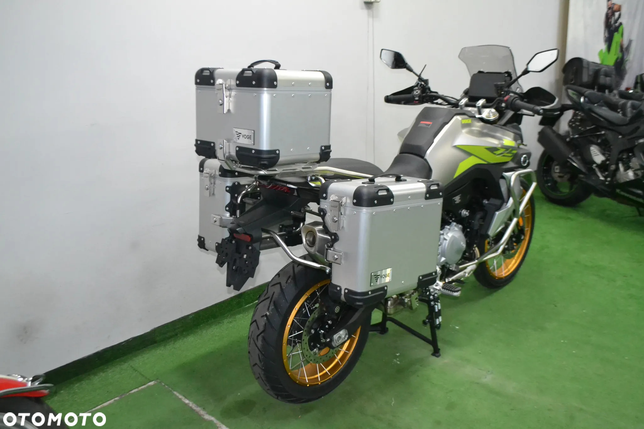 VOGE 900DSX - 4
