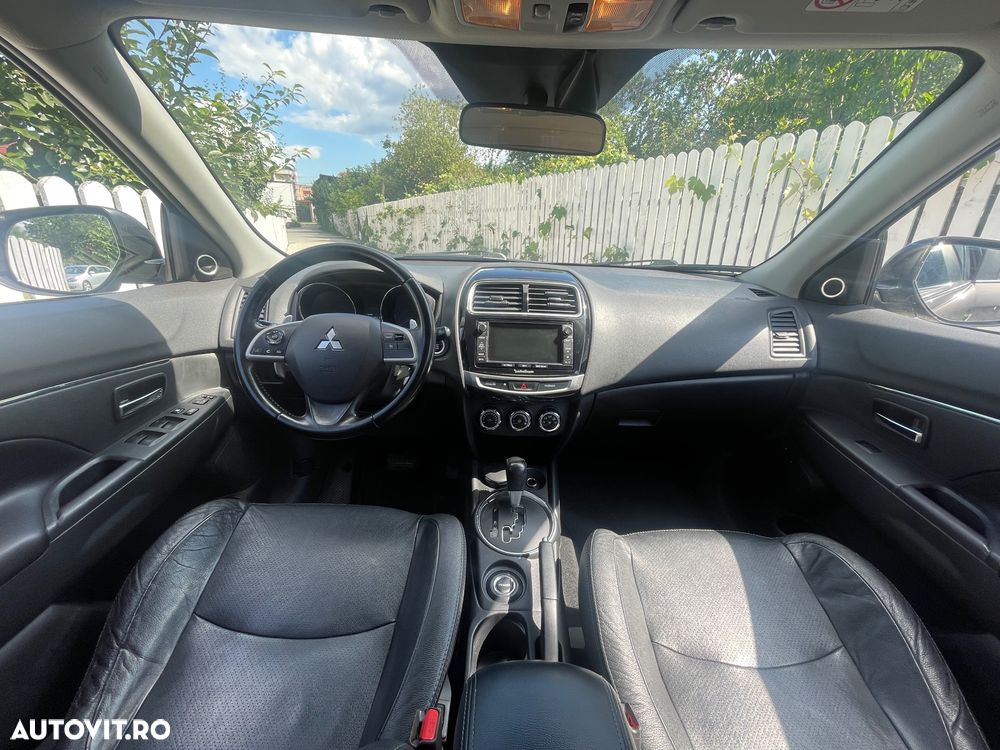 Mitsubishi ASX - 9