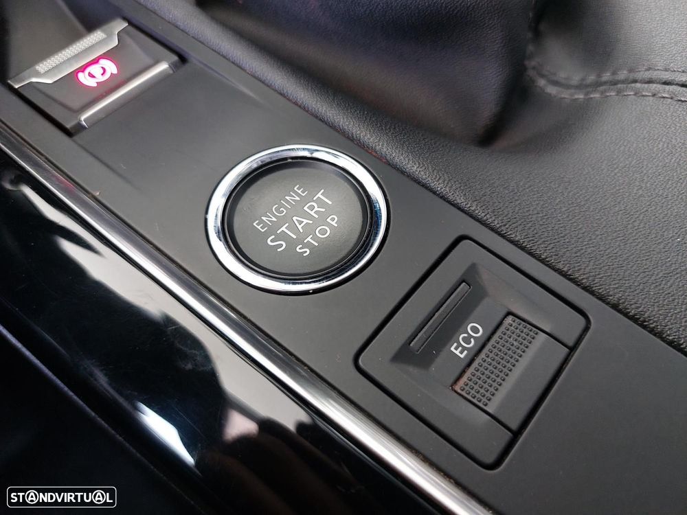 Peugeot 3008 1.5 BlueHDi Active Pack — fotografia 39