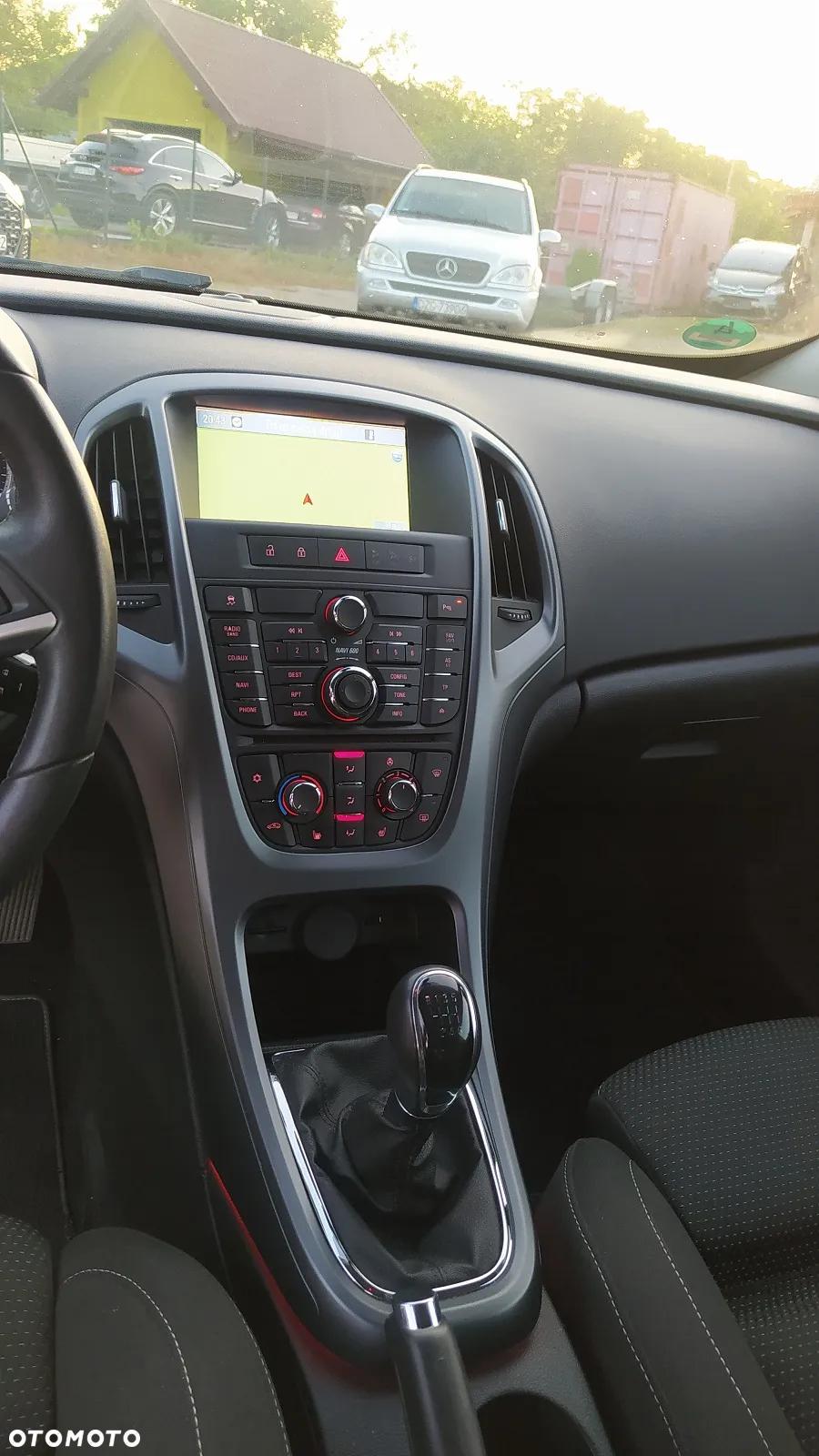Opel Astra GTC 1.6 Turbo Edition - 14