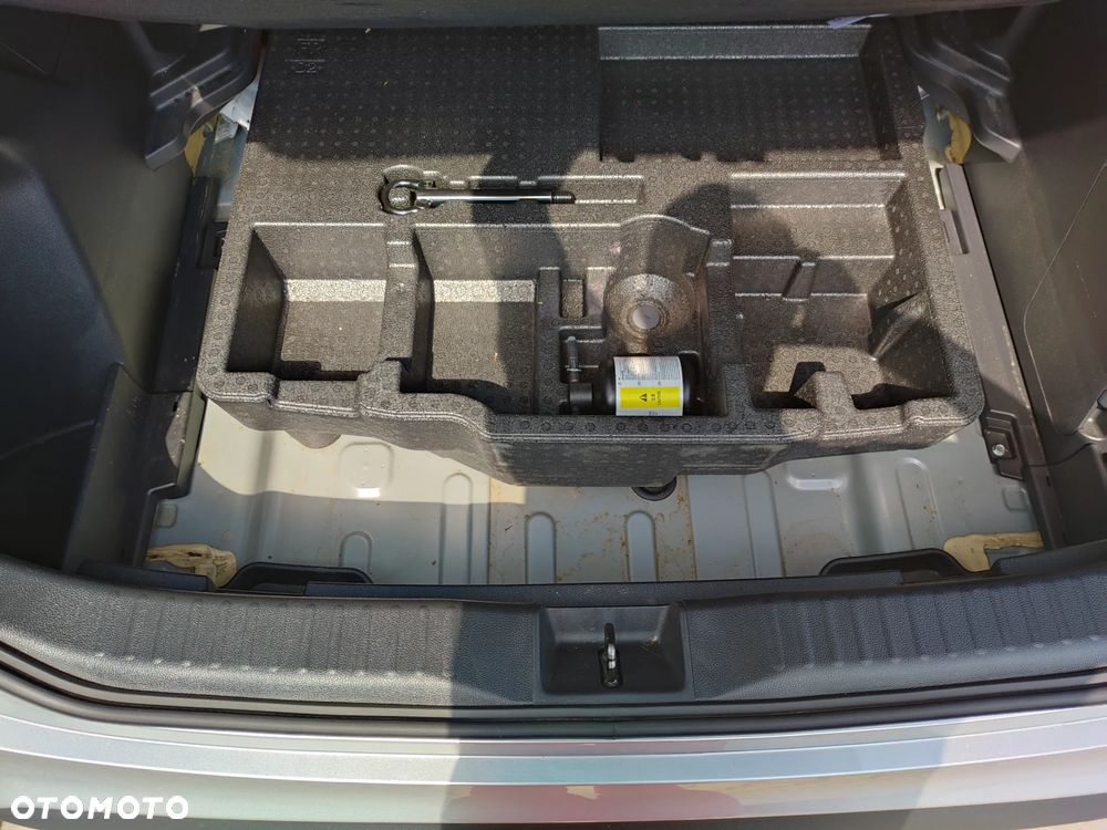 Toyota Yaris Cross Hybrid 1.5 Comfort 4x4 - 26