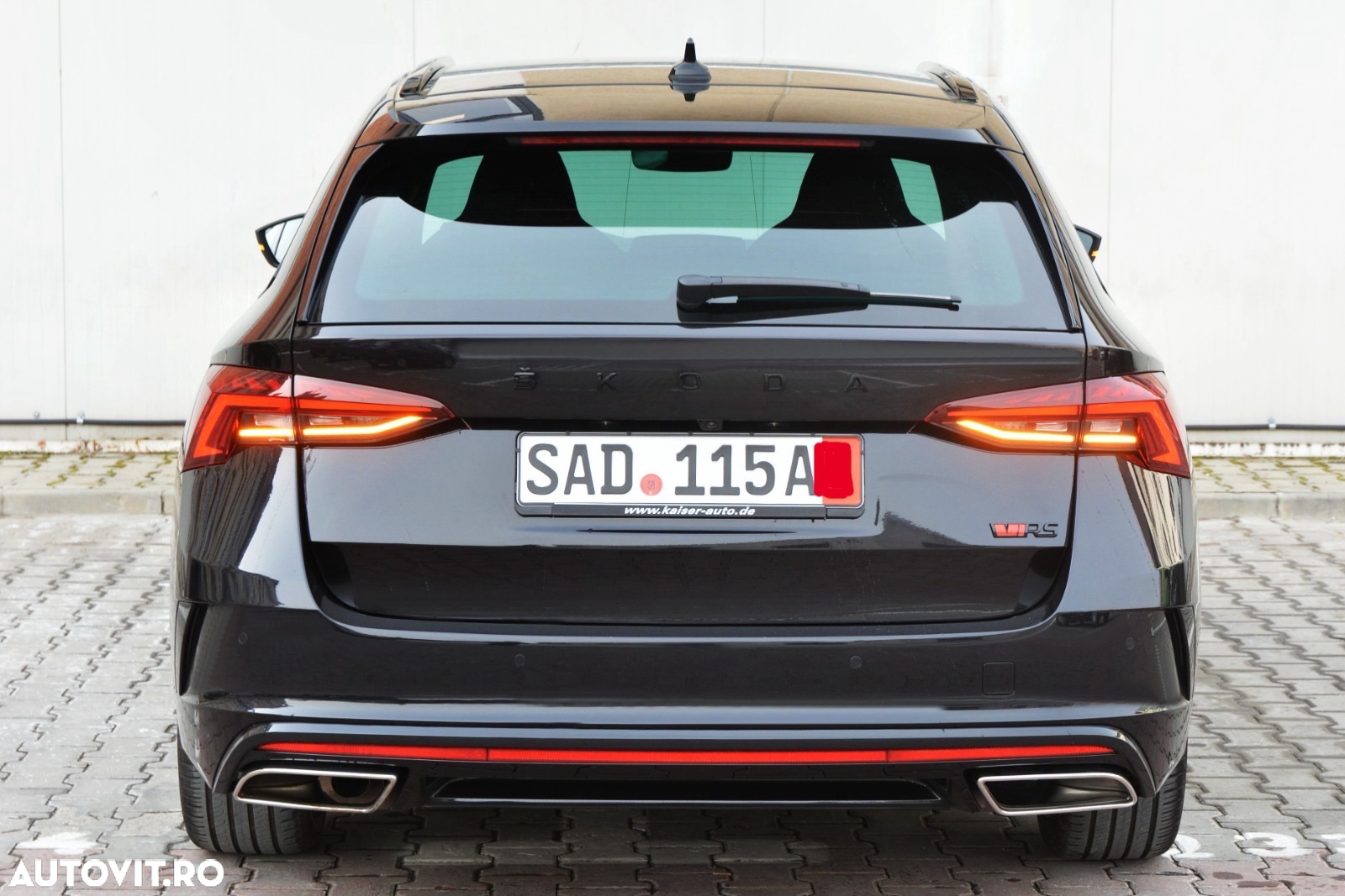 Skoda Octavia 2.0 TDI DSG RS Plus - 11