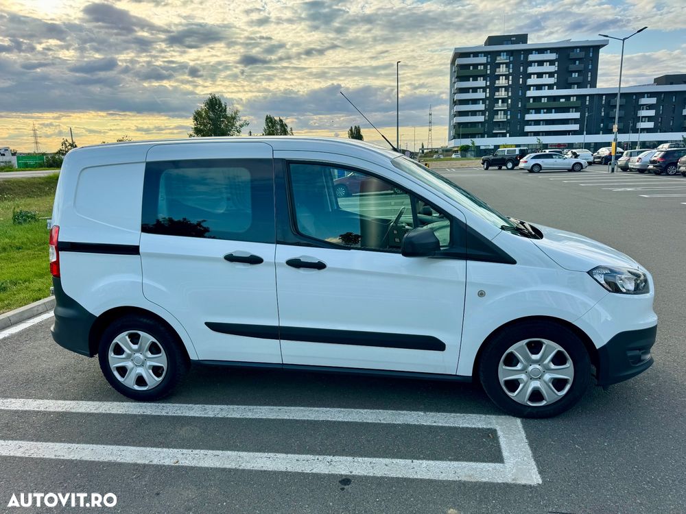 Ford Transit Courier - 3