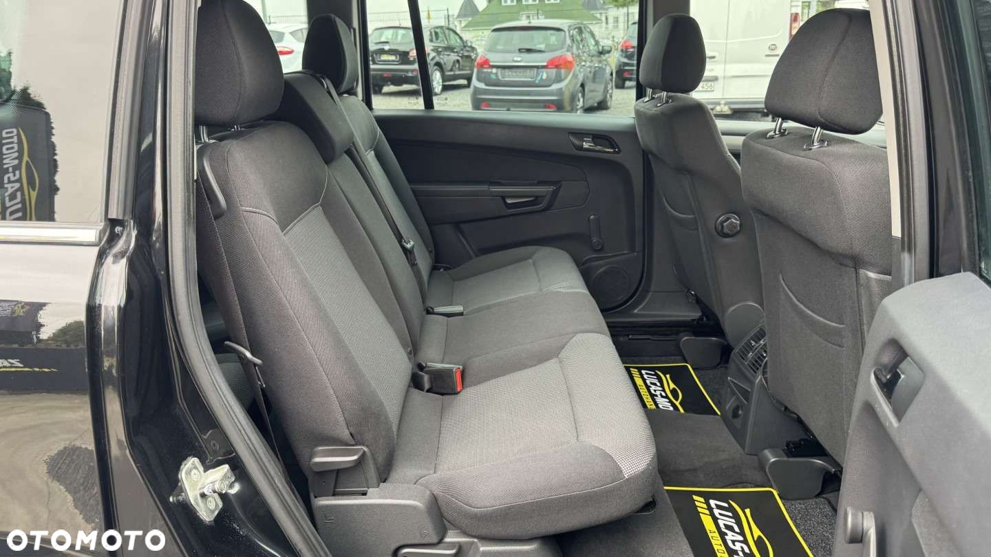 Opel Zafira - 28