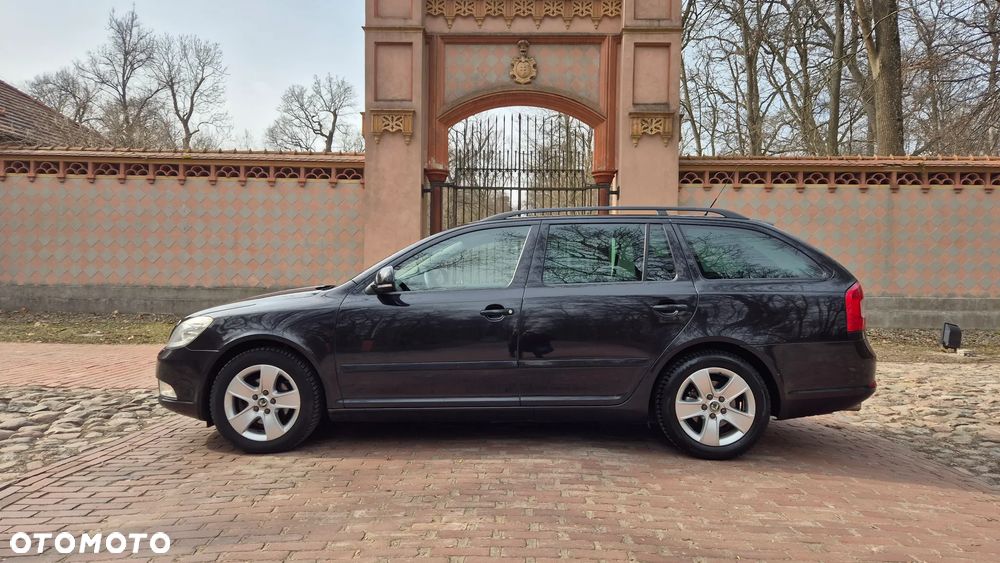Skoda Octavia 1.8 TSI Elegance DSG - 9