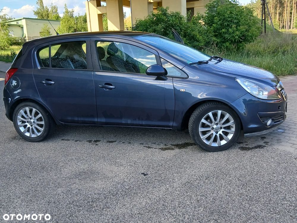 Opel Corsa 1.4 16V Innovation 110 Jahre - 6