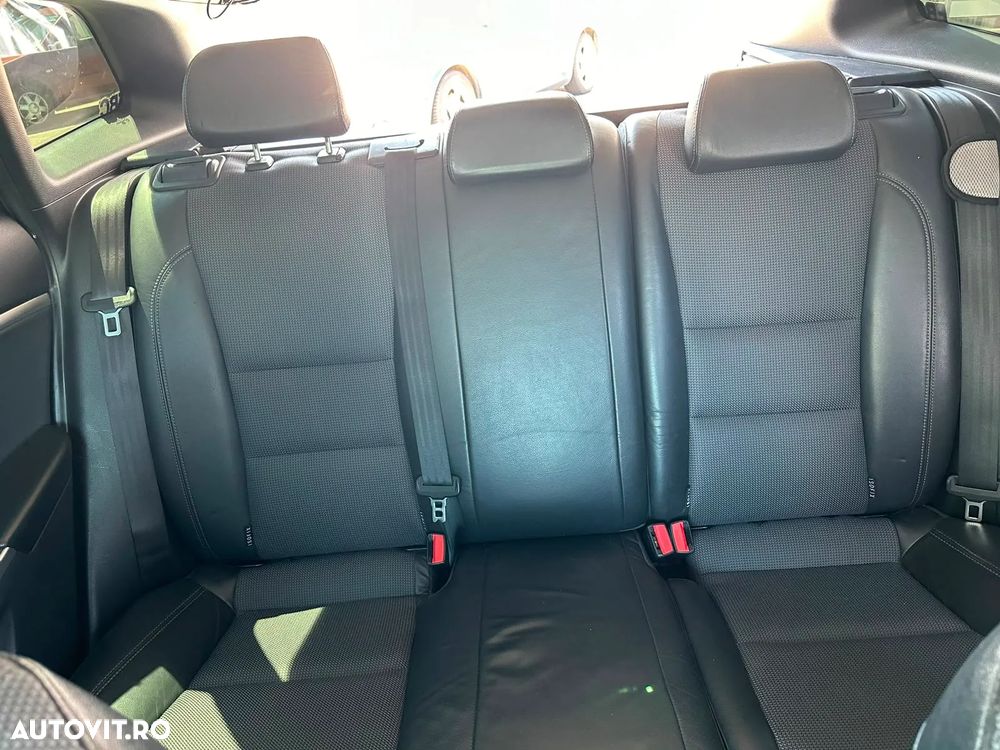 Hyundai i30 i30cw 1.6 Fifa World Cup Edition - 7